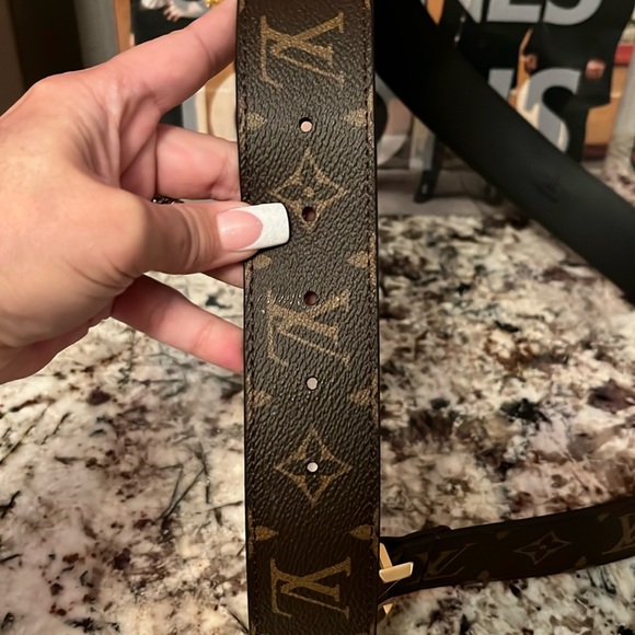 ❌SOLD❌Gorgeous Louis Vuitton Monogram Belt that’s in excellent condition! - Picture 12 of 16
